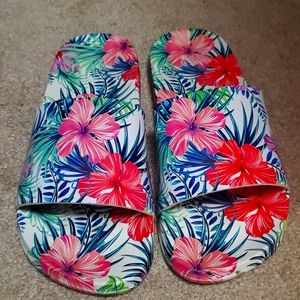 Floral summer slides